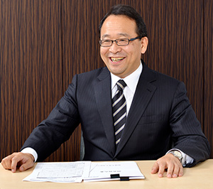 代表社員税理士 荻野 岳雄（オギノ タケオ）の写真